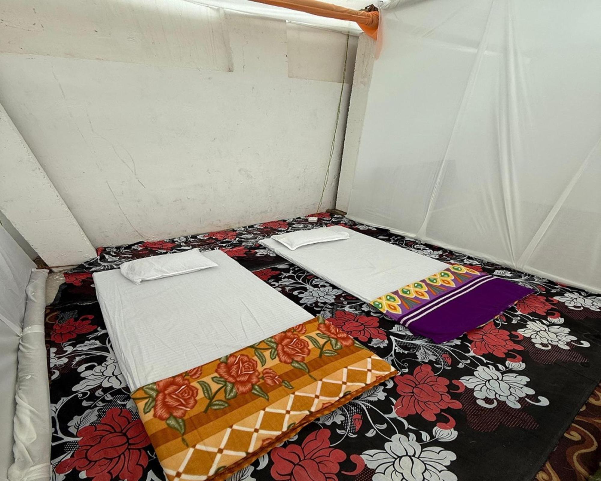 Arail Tent City Kumbh Cottage Mahakumbh -Near Arail Ghat And Naini Station Allāhābād Junction Buitenkant foto