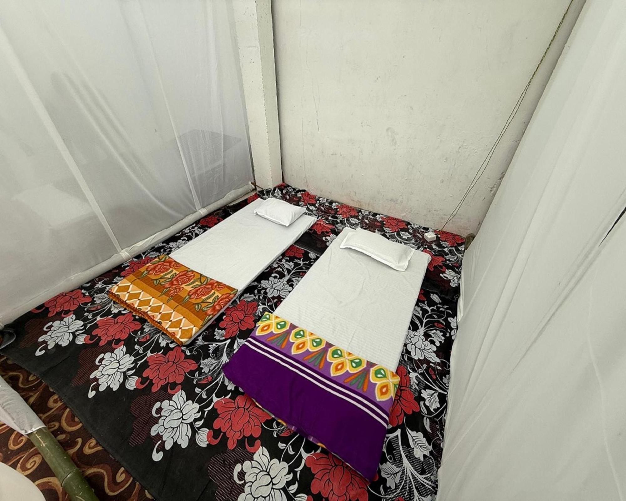 Arail Tent City Kumbh Cottage Mahakumbh -Near Arail Ghat And Naini Station Allāhābād Junction Buitenkant foto